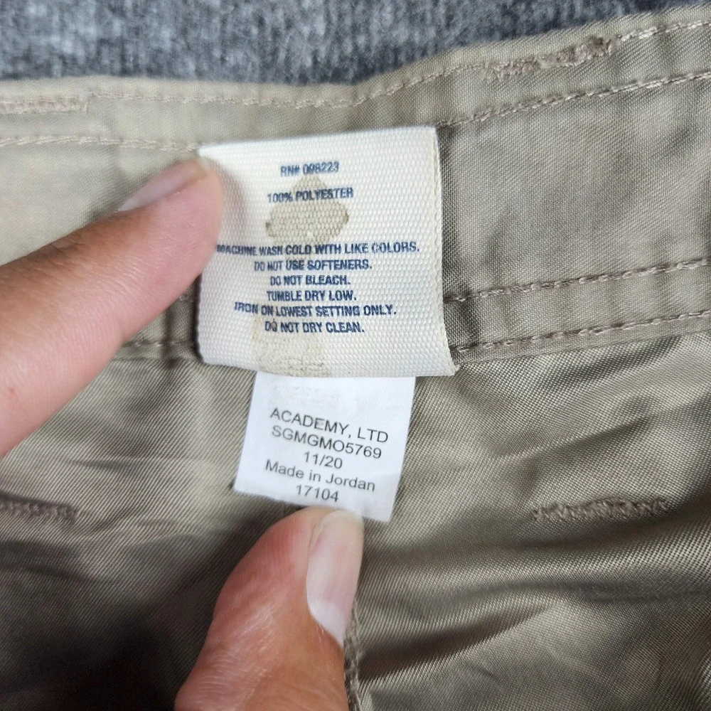 Magellan Outdoors Cargo‎ Shorts Mens 40 Tan 2 Piece Lot Water Repellent Hiking
